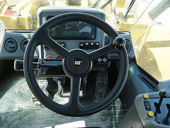 966GC Wheel Loader Dashboard